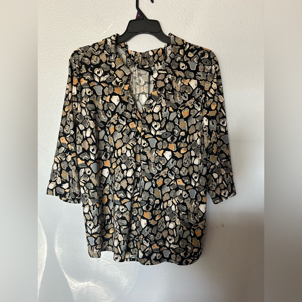 Attitudes by Renée pebble rock pattern, free, flowing blouse - Picture 1 of 5